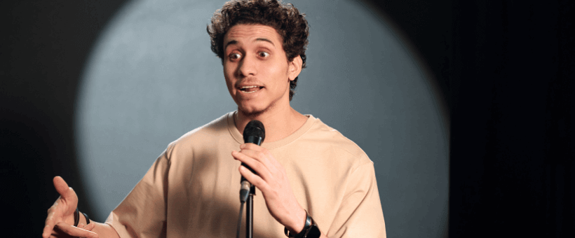 Apprendre l’anglais grâce à l’humour et le stand up ! Nos humoristes préférés