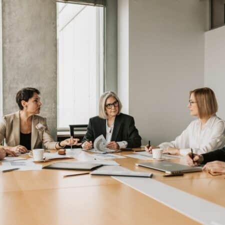 Pitcher en espagnol : convaincre vos clients hispanophones dès les premiers mots