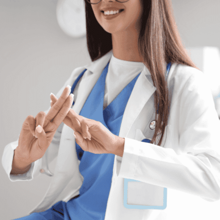 Maîtriser la LSF : un atout stratégique dans les métiers à forte interaction